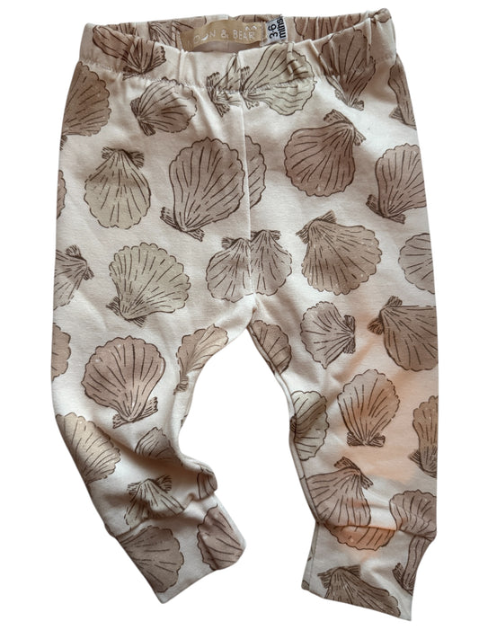SHELL LEGGINGS