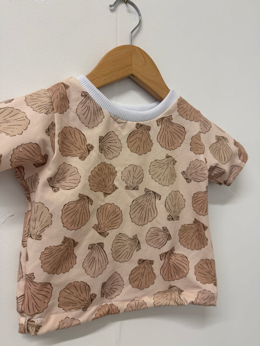 Shell T-shirt